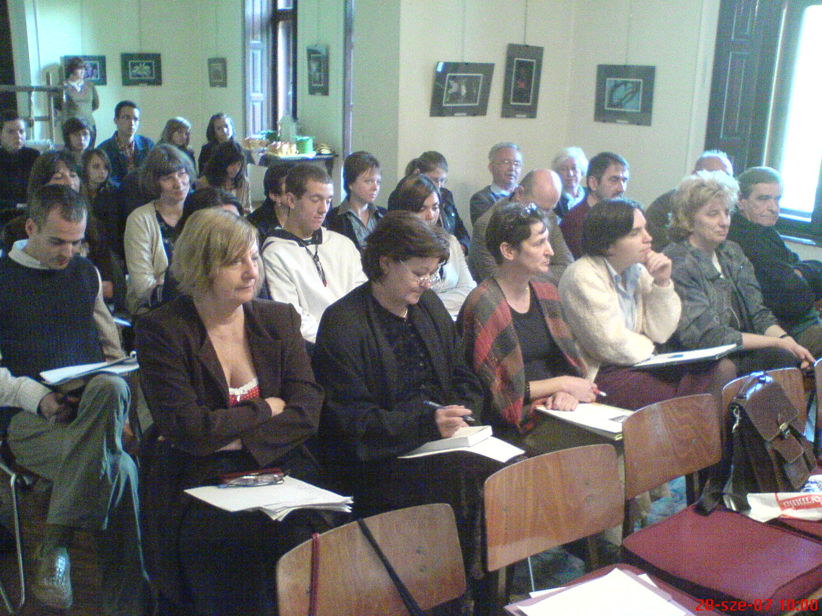 A konferencia közönsége Nagybánya.JPG